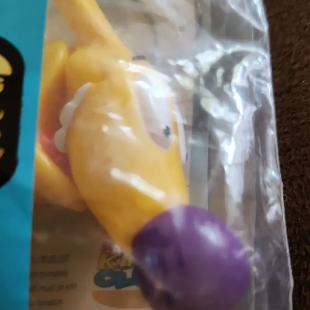 Nickelodeon Yellow Cat Dog Action Figure Burger King Toy Unopened vintage